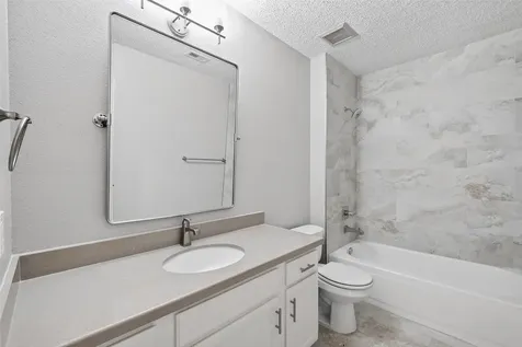 5209 Spring Circle Drive Pearland TX 77584