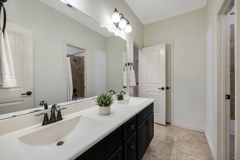 283 W Creek Drive League City TX 77573