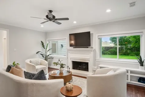 6510 Community Drive Houston TX 77005