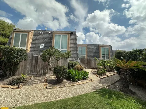 16120 Stuebner Airline Road 202 Spring TX 77379