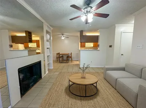 2121 Hepburn Street 1110 Houston TX 77054
