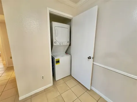 2121 Hepburn Street 1110 Houston TX 77054