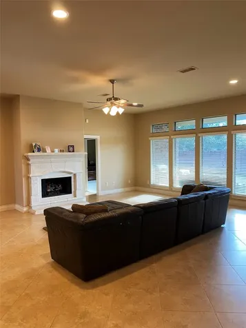 13804 Lakewater Drive Pearland TX 77584