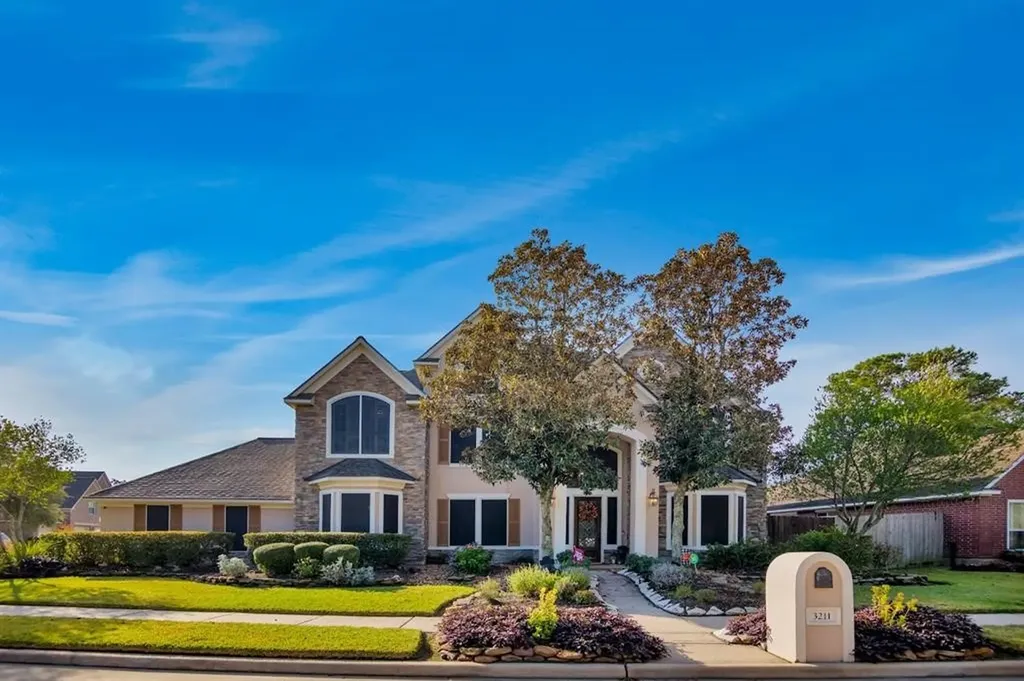 3211 Wilshire Lane Baytown TX 77521