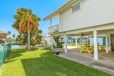 21911 Guadalupe Drive Galveston TX 77554