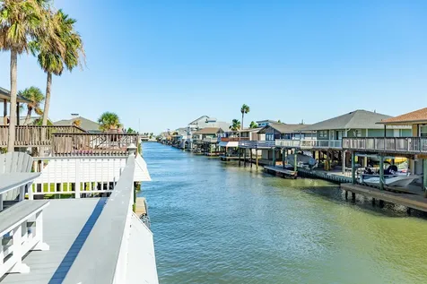21911 Guadalupe Drive Galveston TX 77554