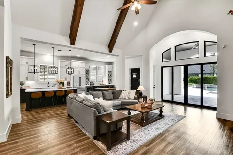 319 S Opulent Drive Montgomery TX 77316