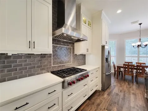 78 N Bluff Creek Circle The Woodlands TX 77382