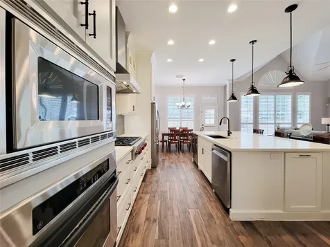 78 N Bluff Creek Circle The Woodlands TX 77382