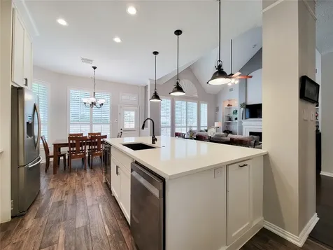 78 N Bluff Creek Circle The Woodlands TX 77382