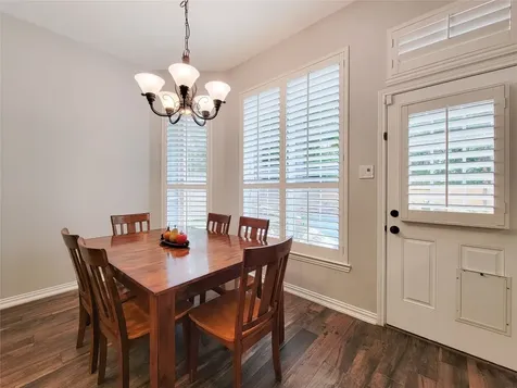 78 N Bluff Creek Circle The Woodlands TX 77382