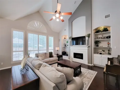 78 N Bluff Creek Circle The Woodlands TX 77382