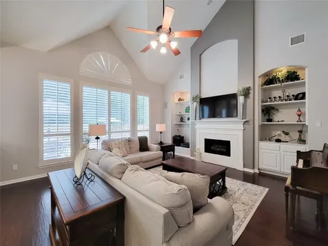 78 N Bluff Creek Circle The Woodlands TX 77382