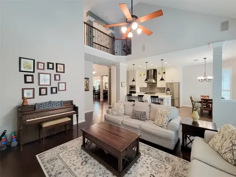 78 N Bluff Creek Circle The Woodlands TX 77382
