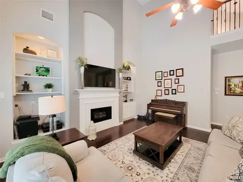 78 N Bluff Creek Circle The Woodlands TX 77382