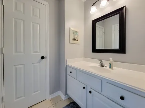 78 N Bluff Creek Circle The Woodlands TX 77382