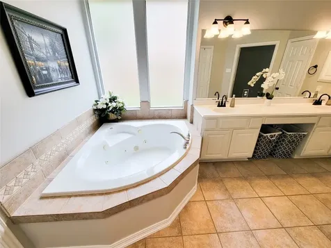 78 N Bluff Creek Circle The Woodlands TX 77382