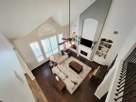 78 N Bluff Creek Circle The Woodlands TX 77382