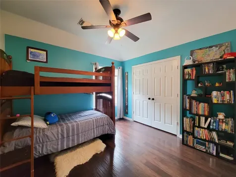 78 N Bluff Creek Circle The Woodlands TX 77382