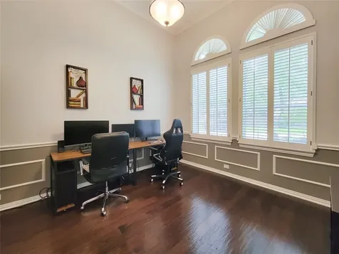 78 N Bluff Creek Circle The Woodlands TX 77382