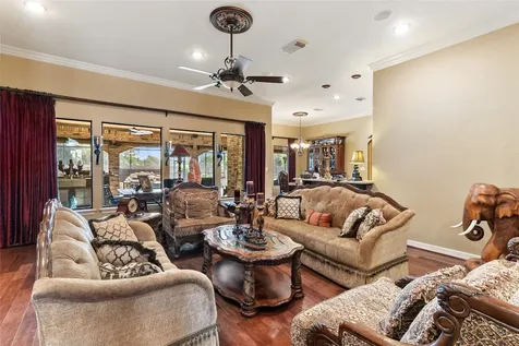 1105 Oak Park Drive Angleton TX 77515