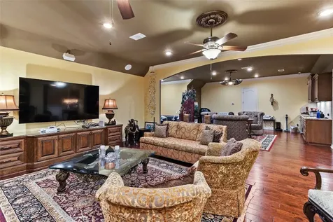 1105 Oak Park Drive Angleton TX 77515