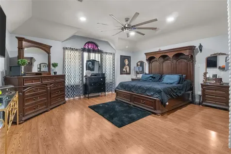 1011 Iowa Street South Houston TX 77587