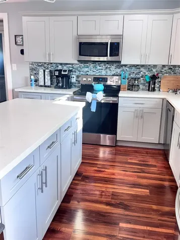 2811 Avenue Q 1/2 Galveston TX 77550