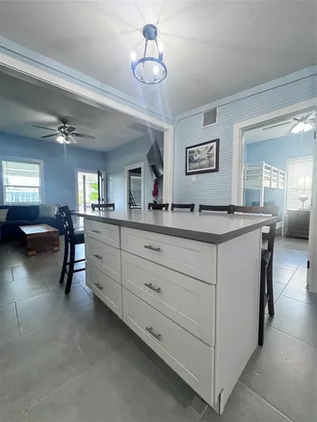 2811 Avenue Q 1/2 Galveston TX 77550