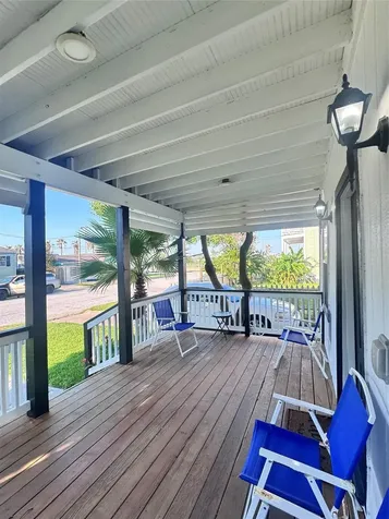 2811 Avenue Q 1/2 Galveston TX 77550