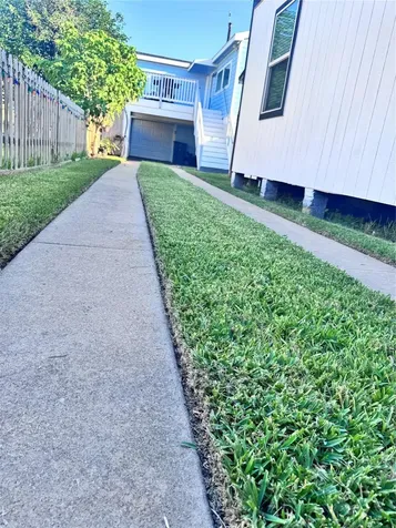 2811 Avenue Q 1/2 Galveston TX 77550