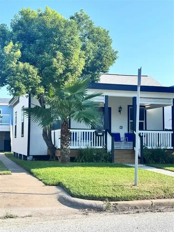 2811 Avenue Q 1/2 Galveston TX 77550