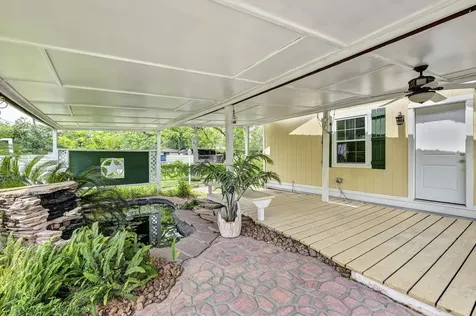 639 Manor Street Houston TX 77015