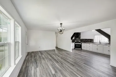 639 Manor Street Houston TX 77015
