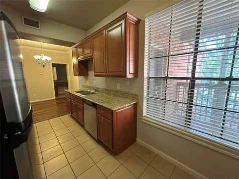 2255 Braeswood Park Drive 218 Houston TX 77030