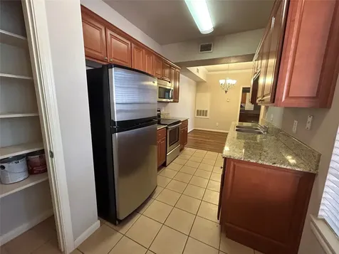 2255 Braeswood Park Drive 218 Houston TX 77030