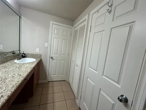 2255 Braeswood Park Drive 218 Houston TX 77030