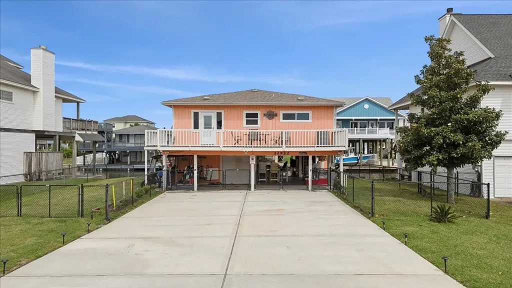 22922 Lunes Street Galveston TX 77554