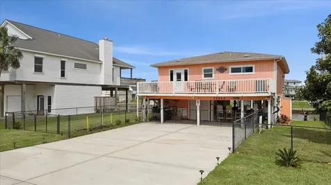 22922 Lunes Street Galveston TX 77554