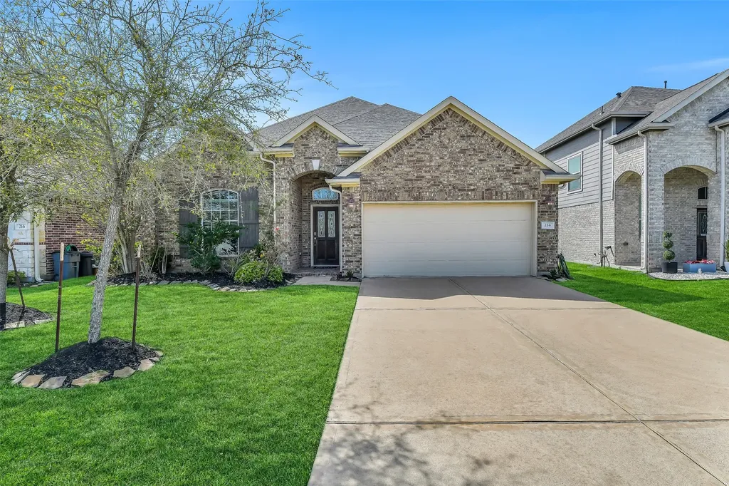 214 Brookwood Park Lane Dickinson TX 77539