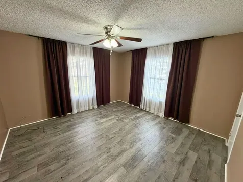 1533 2nd Avenue N Texas City TX 77590