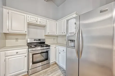 2235 Sentinal Oaks Street Sugar Land TX 77478
