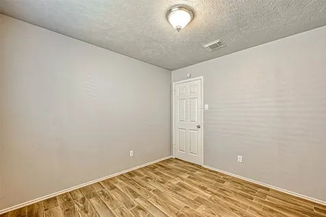 2235 Sentinal Oaks Street Sugar Land TX 77478