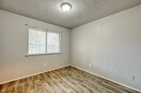 2235 Sentinal Oaks Street Sugar Land TX 77478