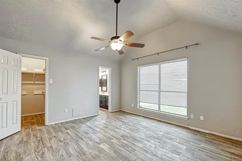 2235 Sentinal Oaks Street Sugar Land TX 77478