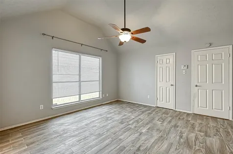 2235 Sentinal Oaks Street Sugar Land TX 77478
