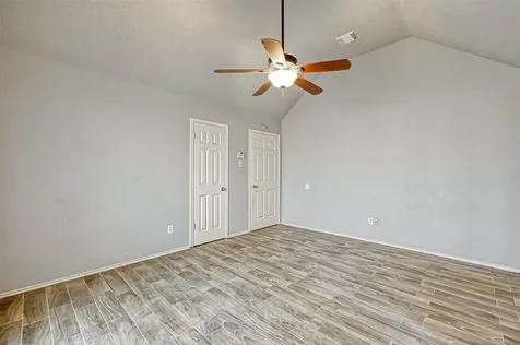 2235 Sentinal Oaks Street Sugar Land TX 77478