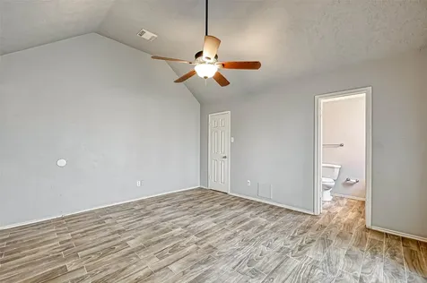 2235 Sentinal Oaks Street Sugar Land TX 77478