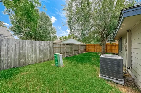 2235 Sentinal Oaks Street Sugar Land TX 77478