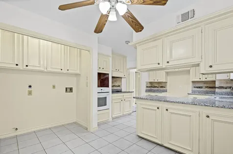 1922 Hickory Lawn Drive Houston TX 77077